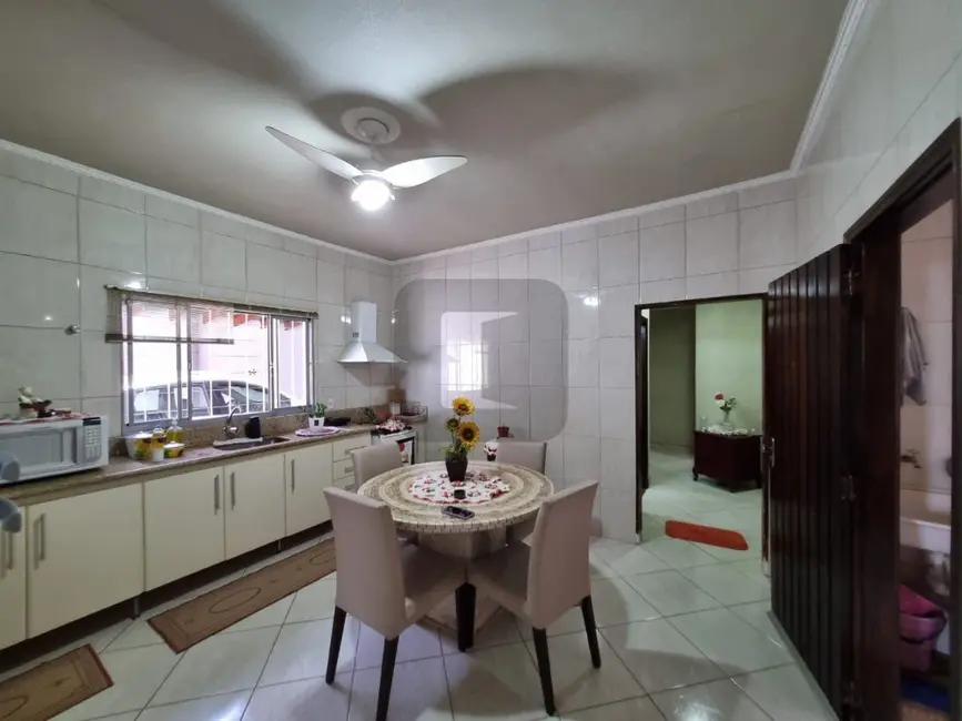 Foto 3 de Casa com 3 quartos à venda, 360m2 em Jardim do Lago, Campinas - SP