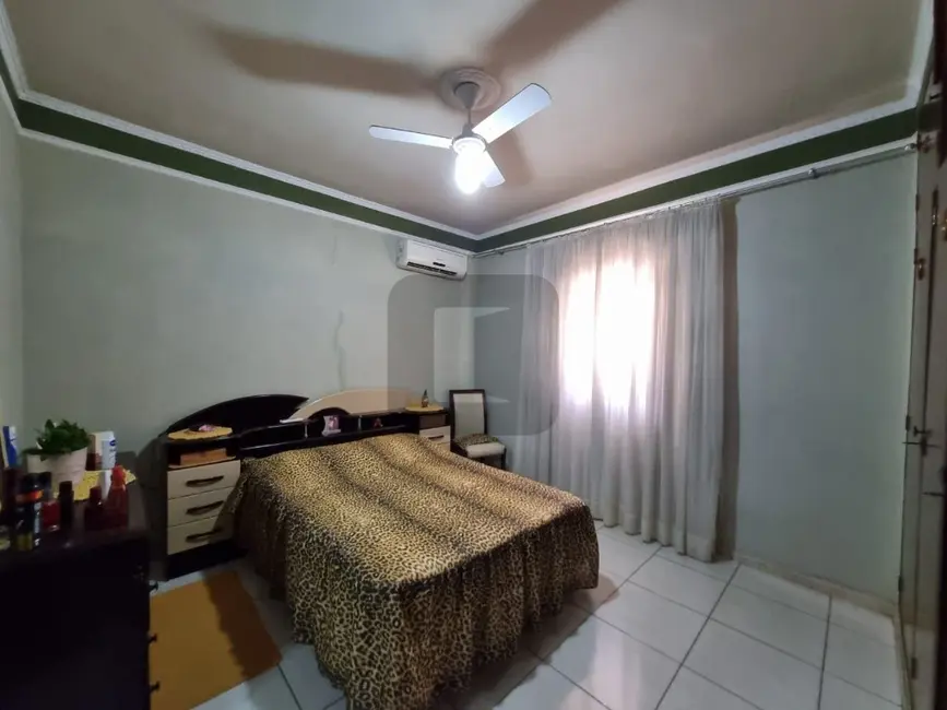 Foto 7 de Casa com 3 quartos à venda, 360m2 em Jardim do Lago, Campinas - SP