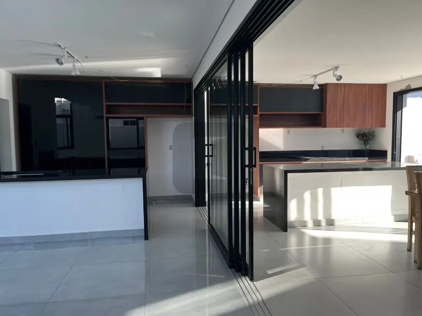 Foto 5 de Casa de Condomínio com 4 quartos à venda, 380m2 em Swiss Park, Campinas - SP