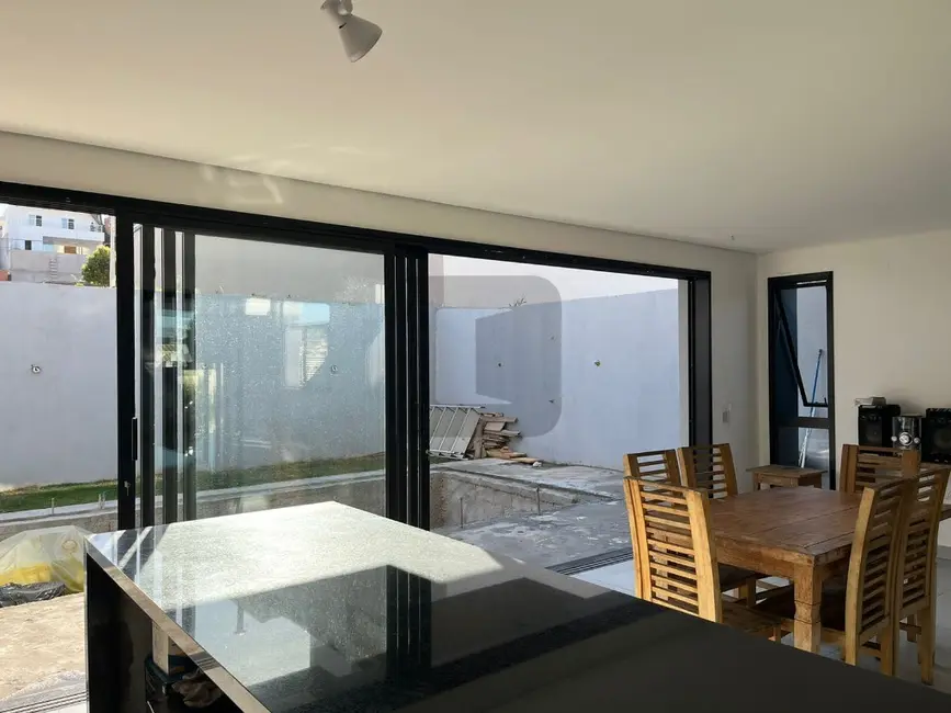 Foto 8 de Casa de Condomínio com 4 quartos à venda, 380m2 em Swiss Park, Campinas - SP