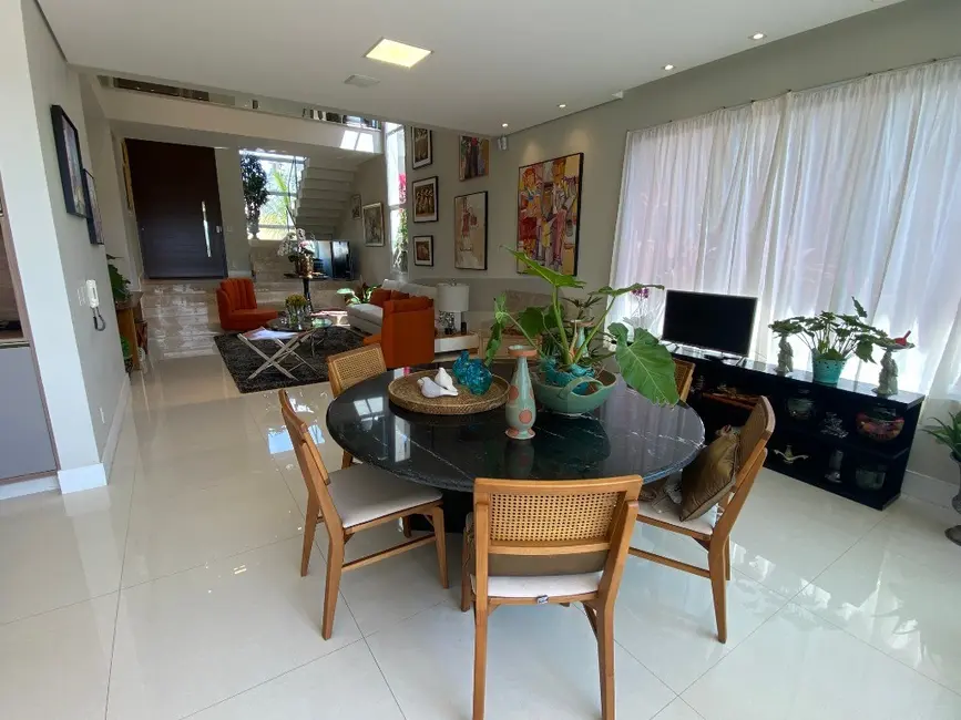 Foto 5 de Casa de Condomínio com 4 quartos à venda, 315m2 em Swiss Park, Campinas - SP