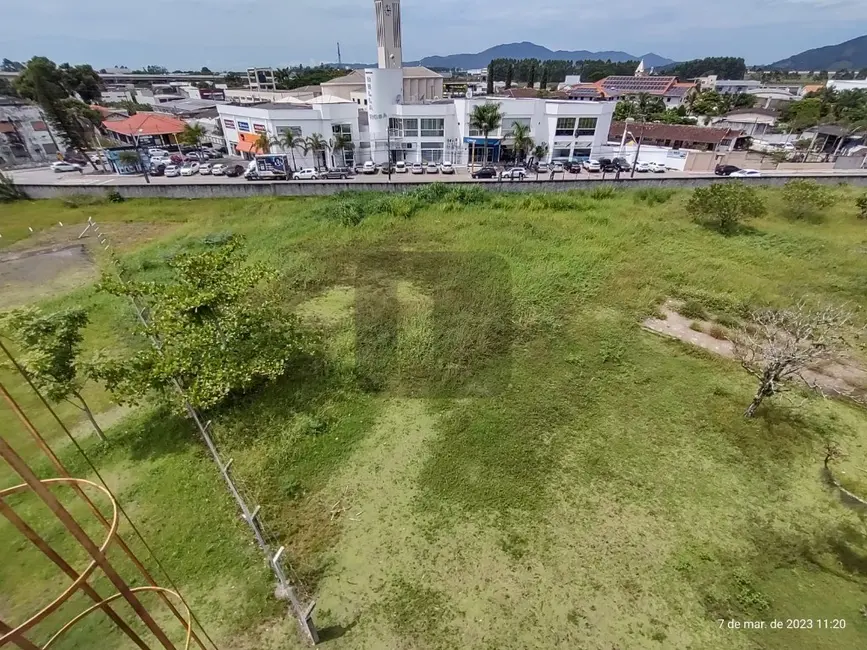 Foto 2 de Terreno / Lote à venda, 7759m2 em Centro, Tijucas - SC
