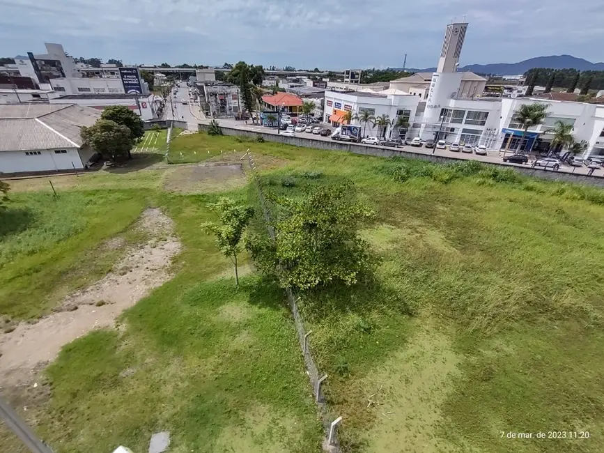 Foto 1 de Terreno / Lote à venda, 7759m2 em Centro, Tijucas - SC