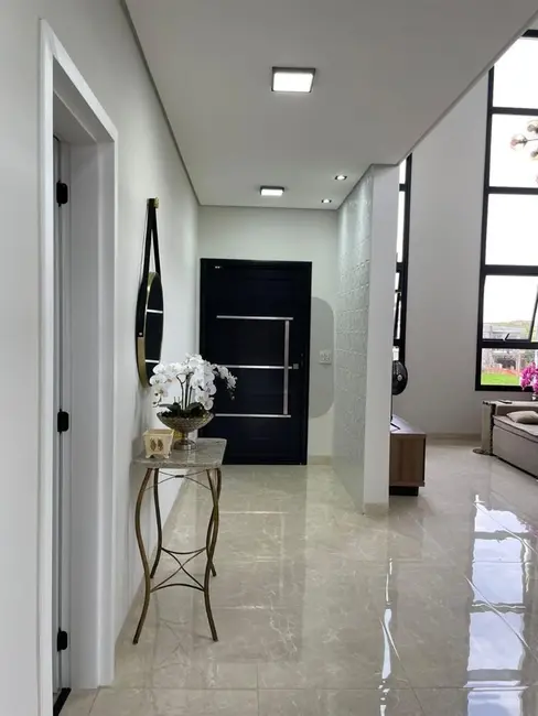 Casa de Condomínio com 3 quartos à venda, 240m2 em Paulinia - SP - imagem 4 Foto 4 de Casa de Condomínio com 3 quartos à venda, 240m2 em Paulinia - SP