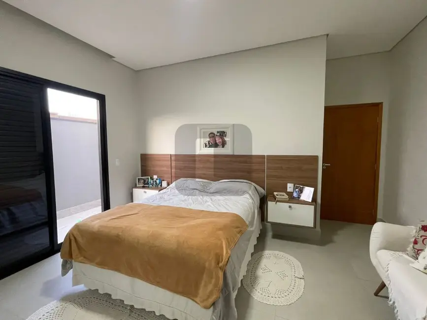 Foto 9 de Casa de Condomínio com 4 quartos à venda, 176m2 em Roncáglia, Valinhos - SP