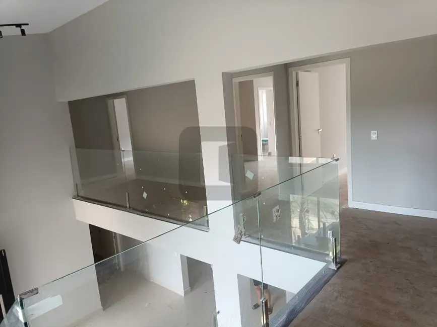 Casa de Condomínio com 3 quartos à venda, 390m2 em Loteamento Caminhos de São Conrado (Sousas), Campinas - SP - imagem 8 Foto 8 de Casa de Condomínio com 3 quartos à venda, 390m2 em Loteamento Caminhos de São Conrado (Sousas), Campinas - SP