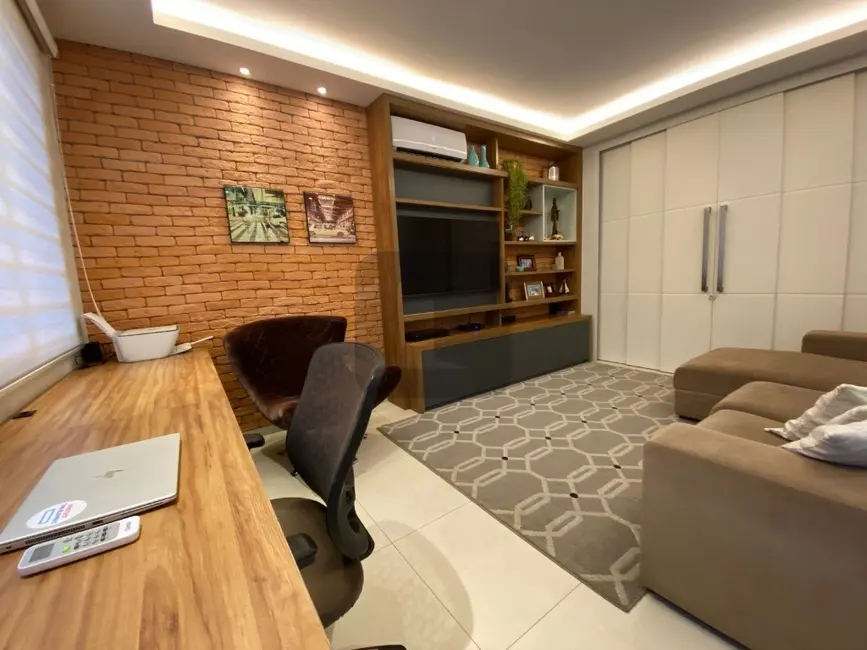 Foto 7 de Casa de Condomínio com 4 quartos à venda, 312m2 em Swiss Park, Campinas - SP