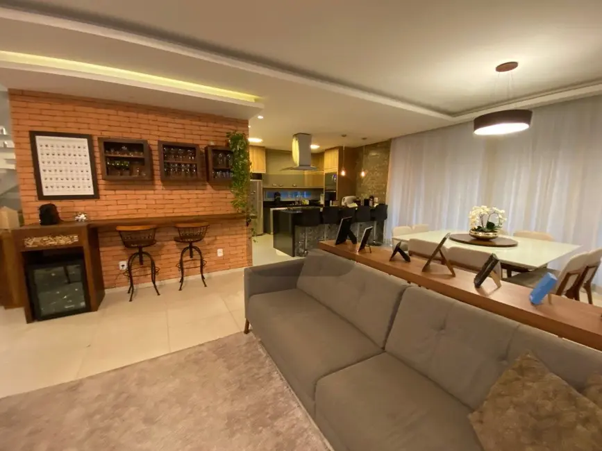 Foto 2 de Casa de Condomínio com 4 quartos à venda, 312m2 em Swiss Park, Campinas - SP