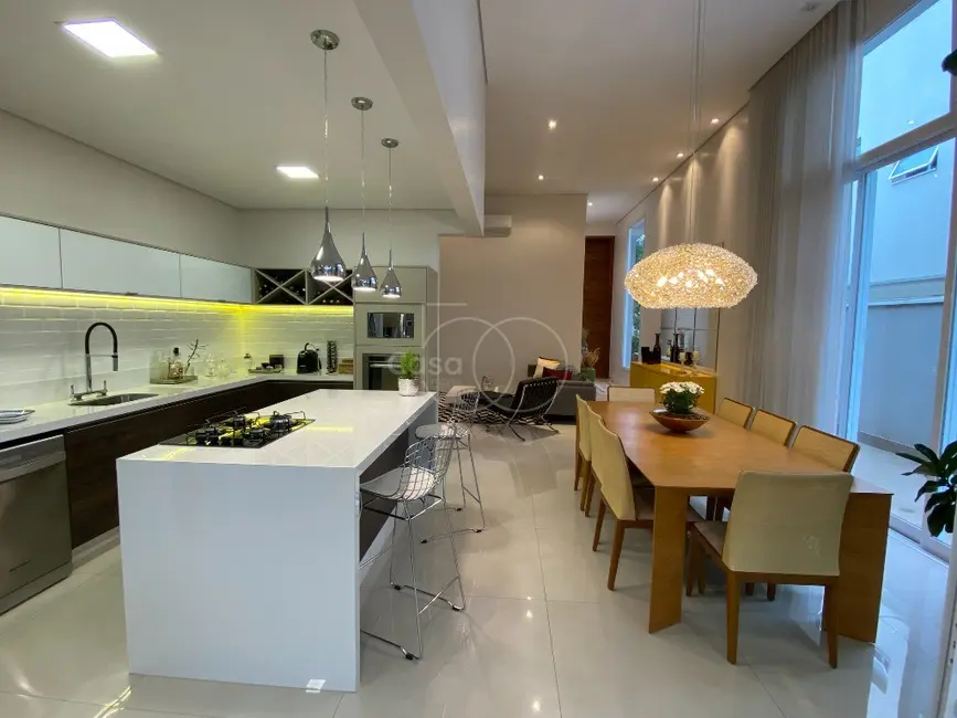 Casa de Condomínio com 3 quartos à venda, 200m2 em Swiss Park, Campinas - SP - imagem 7 Foto 7 de Casa de Condomínio com 3 quartos à venda, 200m2 em Swiss Park, Campinas - SP