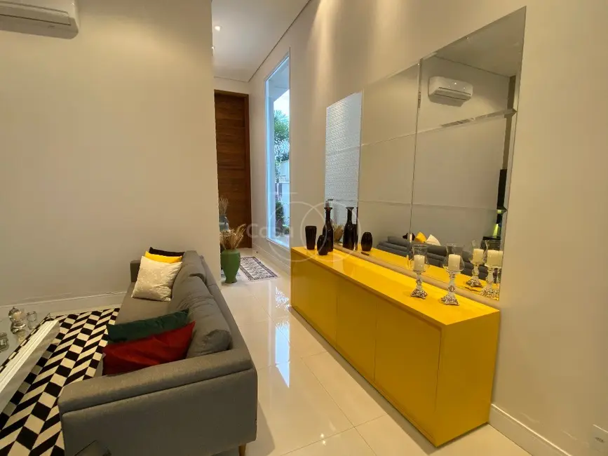 Casa de Condomínio com 3 quartos à venda, 200m2 em Swiss Park, Campinas - SP - imagem 3 Foto 3 de Casa de Condomínio com 3 quartos à venda, 200m2 em Swiss Park, Campinas - SP