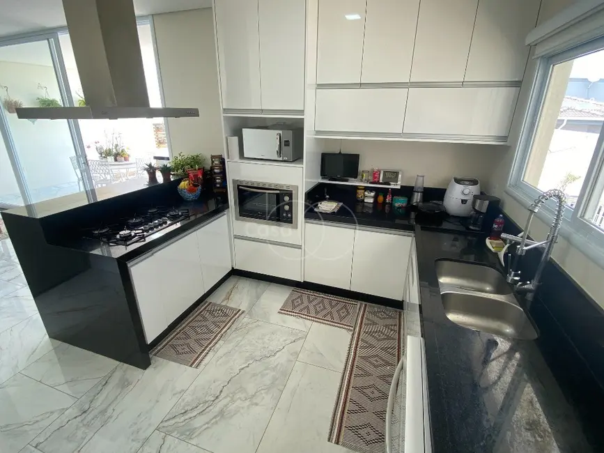 Casa de Condomínio com 3 quartos à venda, 260m2 em Le Village, Valinhos - SP - imagem 9 Foto 9 de Casa de Condomínio com 3 quartos à venda, 260m2 em Le Village, Valinhos - SP