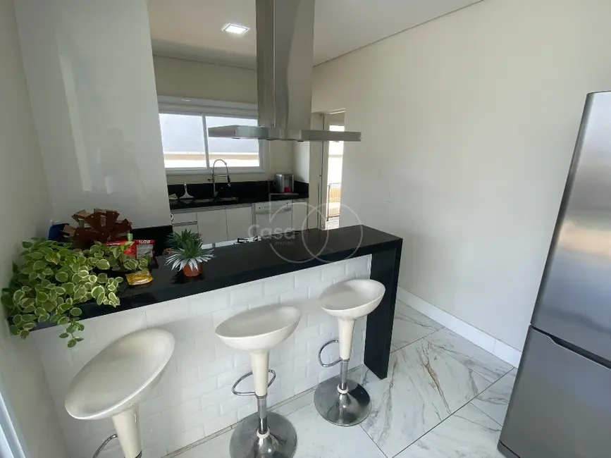 Casa de Condomínio com 3 quartos à venda, 260m2 em Le Village, Valinhos - SP - imagem 7 Foto 7 de Casa de Condomínio com 3 quartos à venda, 260m2 em Le Village, Valinhos - SP