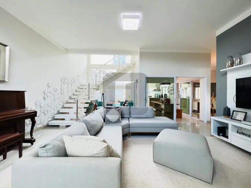 Foto 5 de Casa de Condomínio com 3 quartos à venda, 240m2 em Swiss Park, Campinas - SP