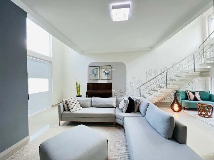 Foto 6 de Casa de Condomínio com 3 quartos à venda, 240m2 em Swiss Park, Campinas - SP