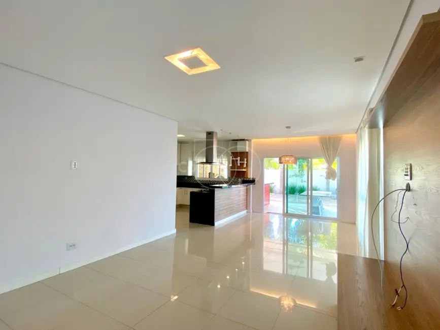 Foto 4 de Casa de Condomínio com 4 quartos à venda, 278m2 em Swiss Park, Campinas - SP