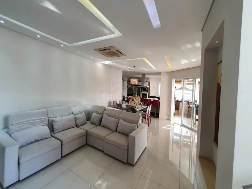 Casa de Condomínio com 3 quartos à venda, 354m2 em Swiss Park, Campinas - SP - imagem 5 Foto 5 de Casa de Condomínio com 3 quartos à venda, 354m2 em Swiss Park, Campinas - SP