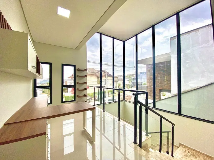 Foto 3 de Casa de Condomínio com 3 quartos à venda, 200m2 em Swiss Park, Campinas - SP