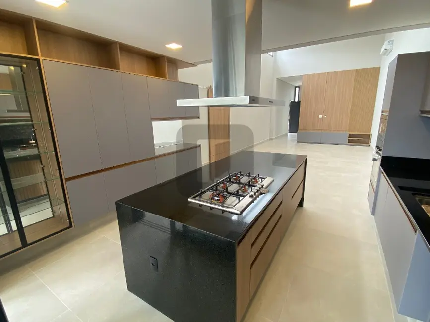 Foto 8 de Casa de Condomínio com 3 quartos à venda, 210m2 em Swiss Park, Campinas - SP