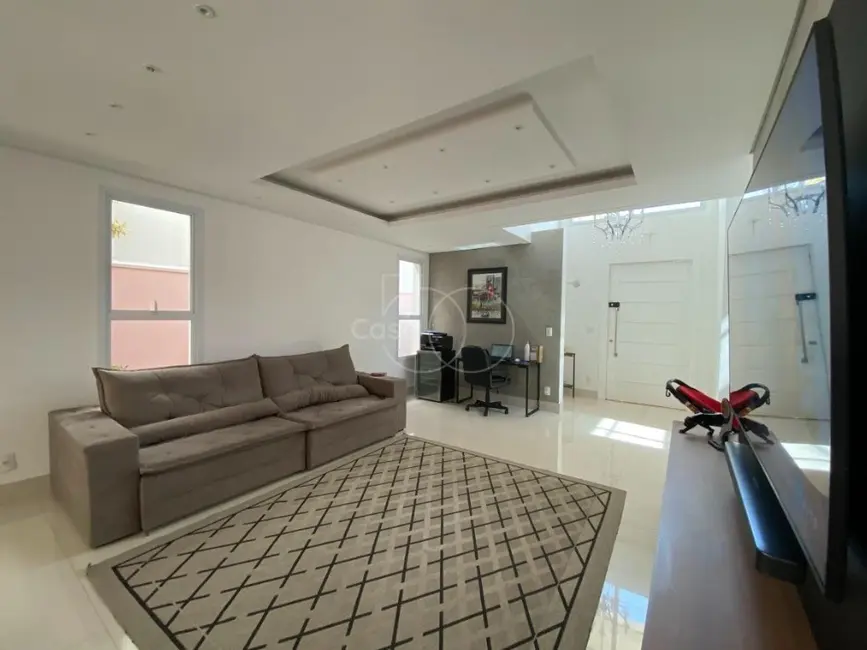 Foto 3 de Casa de Condomínio com 3 quartos à venda, 245m2 em Swiss Park, Campinas - SP