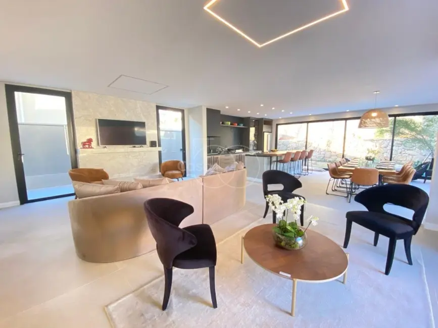 Foto 4 de Casa de Condomínio com 6 quartos à venda, 400m2 em Swiss Park, Campinas - SP