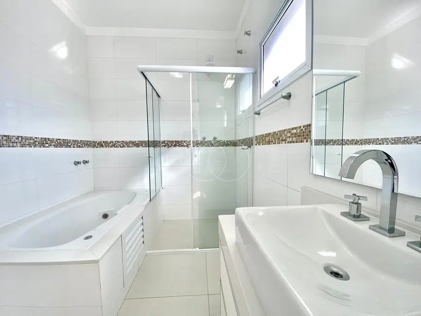 Foto 9 de Casa de Condomínio com 4 quartos à venda, 290m2 em Swiss Park, Campinas - SP