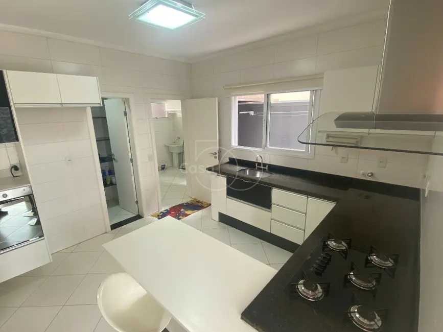 Foto 9 de Casa de Condomínio com 4 quartos à venda, 275m2 em Swiss Park, Campinas - SP