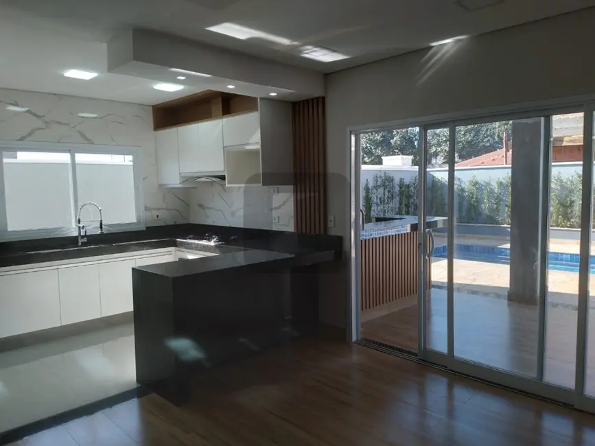 Foto 4 de Casa de Condomínio com 4 quartos à venda, 250m2 em Paulinia - SP