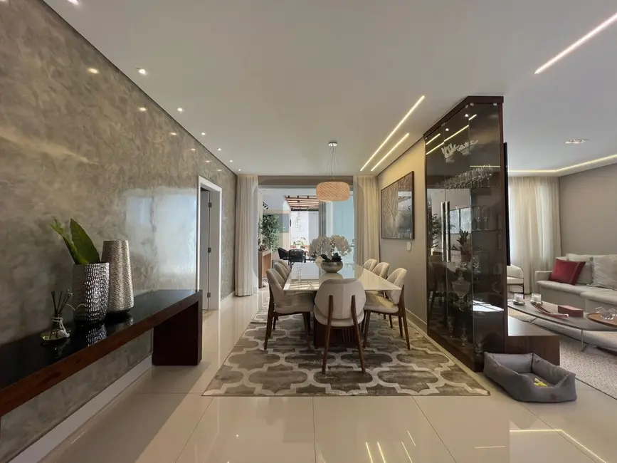 Foto 9 de Casa de Condomínio com 3 quartos à venda, 347m2 em Swiss Park, Campinas - SP