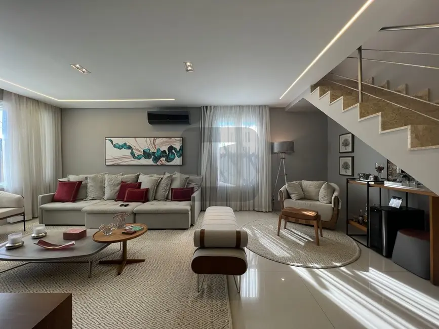 Foto 4 de Casa de Condomínio com 3 quartos à venda, 347m2 em Swiss Park, Campinas - SP