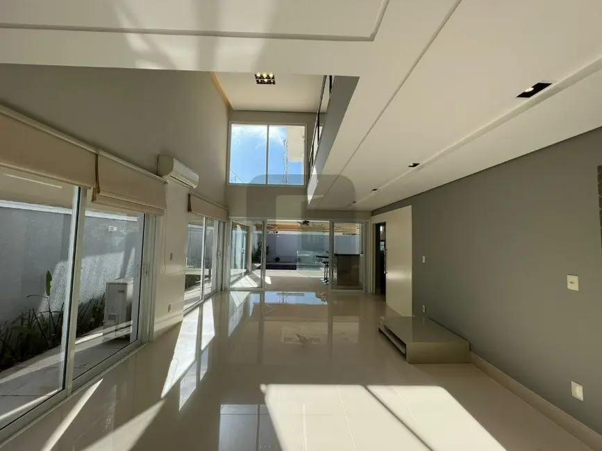 Foto 6 de Casa de Condomínio com 3 quartos à venda, 280m2 em Swiss Park, Campinas - SP