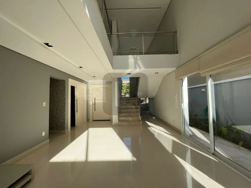 Foto 4 de Casa de Condomínio com 3 quartos à venda, 280m2 em Swiss Park, Campinas - SP