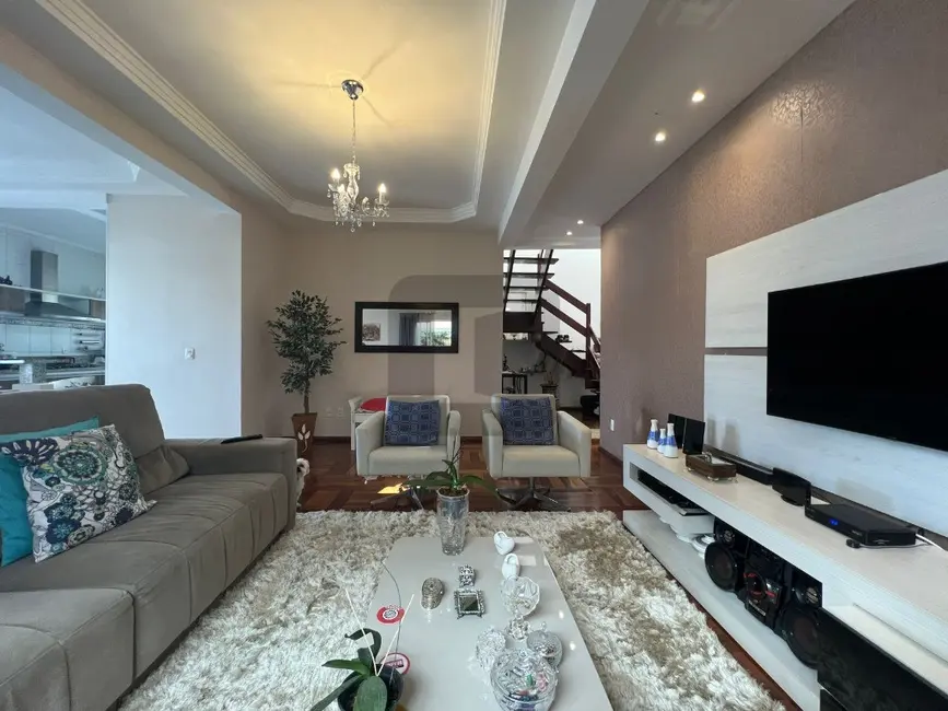 Foto 6 de Casa de Condomínio com 3 quartos à venda, 300m2 em Swiss Park, Campinas - SP