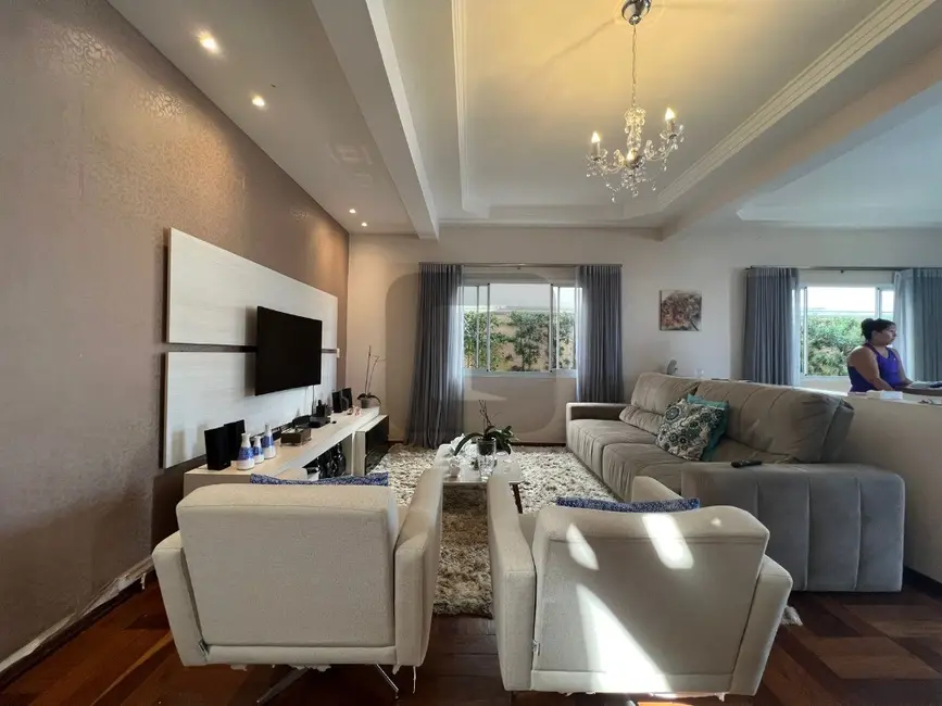 Foto 5 de Casa de Condomínio com 3 quartos à venda, 300m2 em Swiss Park, Campinas - SP