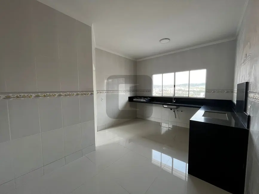 Casa de Condomínio com 3 quartos à venda, 236m2 em Chácaras Alpina, Valinhos - SP - imagem 8 Foto 8 de Casa de Condomínio com 3 quartos à venda, 236m2 em Chácaras Alpina, Valinhos - SP