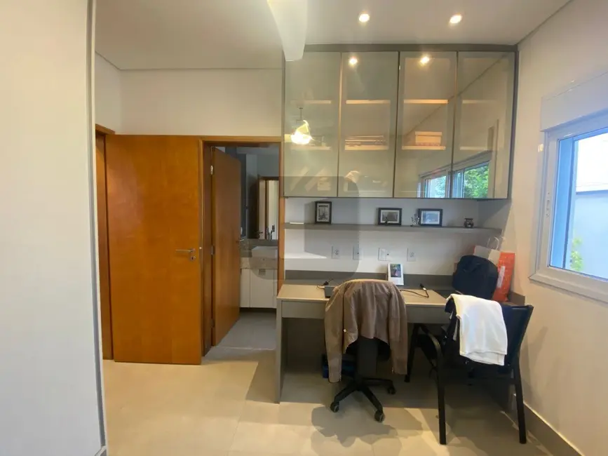 Foto 6 de Casa de Condomínio com 3 quartos à venda, 254m2 em Swiss Park, Campinas - SP