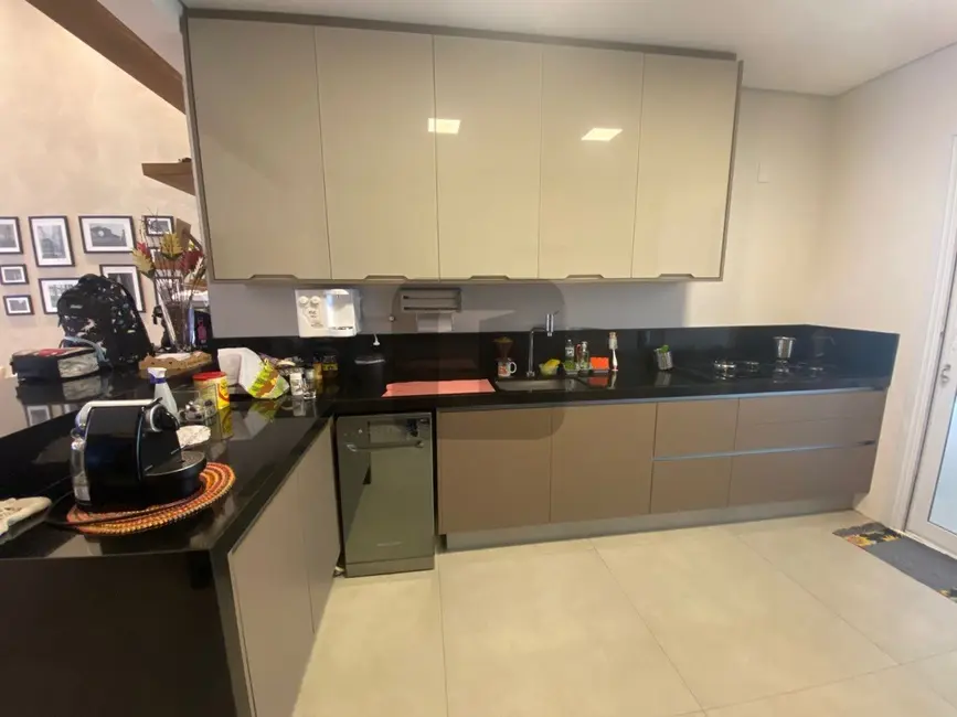 Foto 4 de Casa de Condomínio com 3 quartos à venda, 254m2 em Swiss Park, Campinas - SP