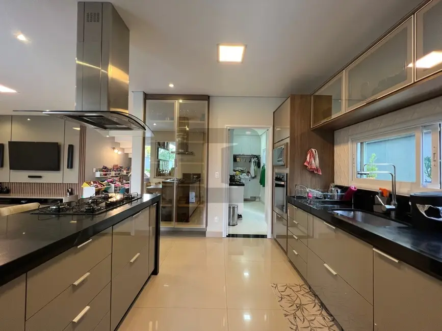 Foto 8 de Casa de Condomínio com 4 quartos à venda e para alugar, 200m2 em Swiss Park, Campinas - SP