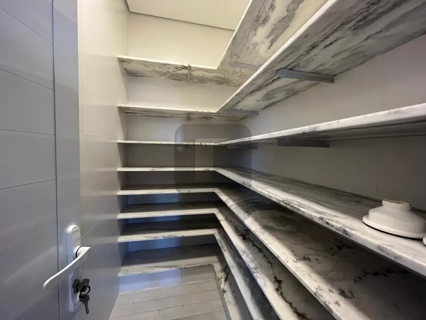 Casa de Condomínio com 4 quartos à venda, 360m2 em Swiss Park, Campinas - SP - imagem 9 Foto 9 de Casa de Condomínio com 4 quartos à venda, 360m2 em Swiss Park, Campinas - SP