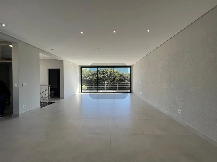 Casa de Condomínio com 4 quartos à venda, 290m2 em Swiss Park, Campinas - SP - imagem 5 Foto 5 de Casa de Condomínio com 4 quartos à venda, 290m2 em Swiss Park, Campinas - SP