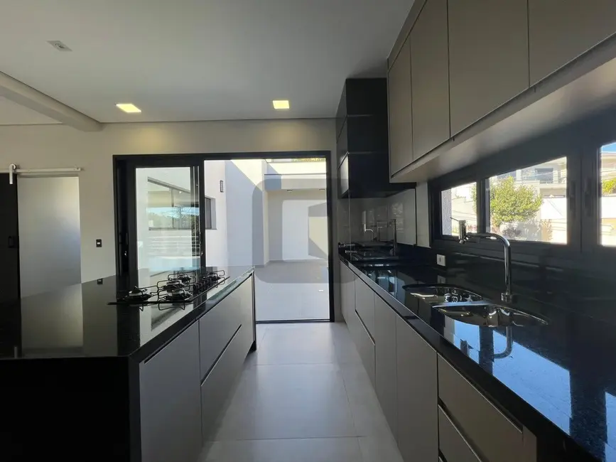 Casa de Condomínio com 4 quartos à venda, 290m2 em Swiss Park, Campinas - SP - imagem 9 Foto 9 de Casa de Condomínio com 4 quartos à venda, 290m2 em Swiss Park, Campinas - SP