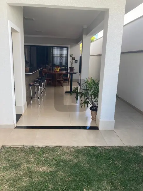 Foto 9 de Casa de Condomínio com 3 quartos à venda, 200m2 em Parque Brasil 500, Paulinia - SP