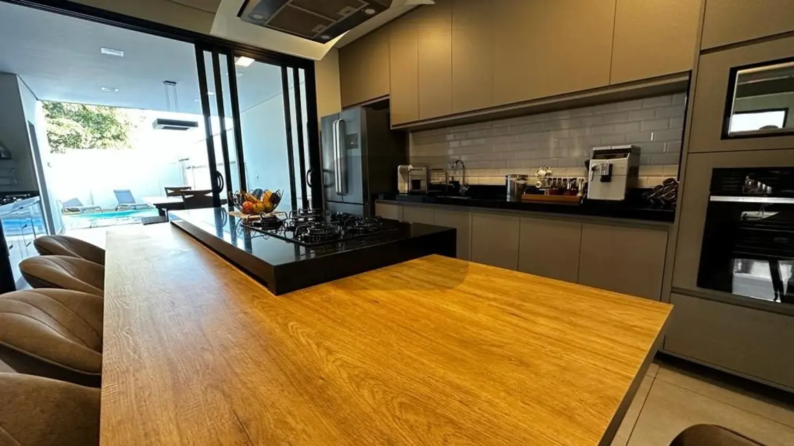 Foto 8 de Casa de Condomínio com 3 quartos à venda, 190m2 em Swiss Park, Campinas - SP