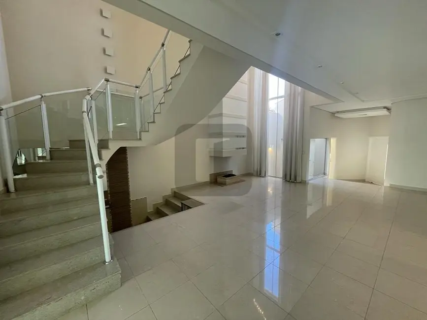 Foto 4 de Casa de Condomínio com 4 quartos à venda, 300m2 em Swiss Park, Campinas - SP