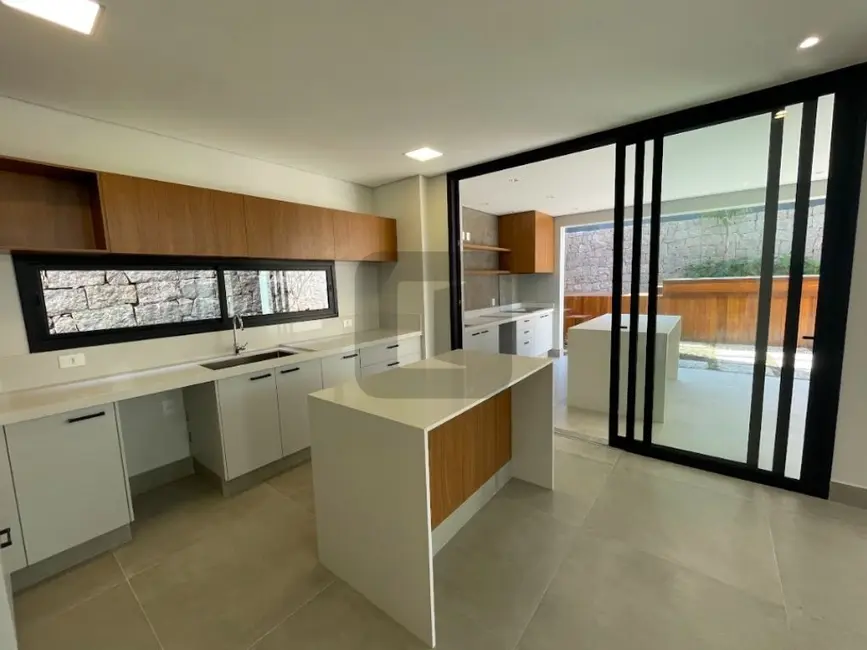 Casa de Condomínio com 4 quartos à venda, 451m2 em Alphaville Dom Pedro, Campinas - SP - imagem 5 Foto 5 de Casa de Condomínio com 4 quartos à venda, 451m2 em Alphaville Dom Pedro, Campinas - SP