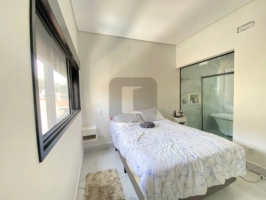 Casa de Condomínio com 4 quartos à venda, 244m2 em Residencial Vivenda das Pitangueiras, Valinhos - SP - imagem 8 Foto 8 de Casa de Condomínio com 4 quartos à venda, 244m2 em Residencial Vivenda das Pitangueiras, Valinhos - SP