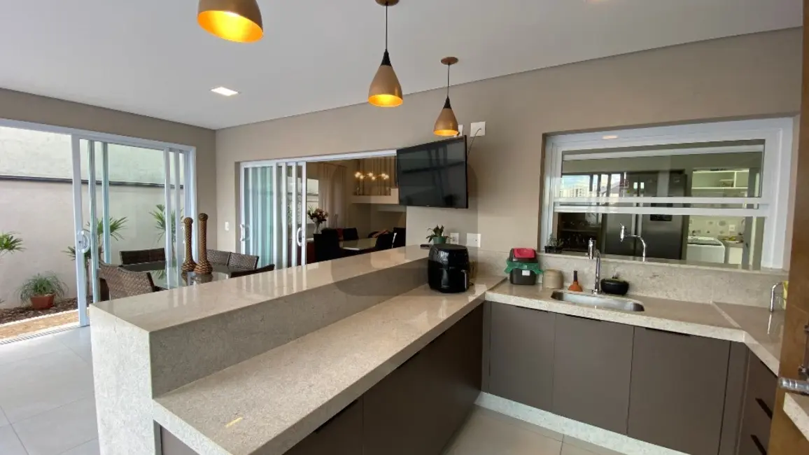 Foto 8 de Casa de Condomínio com 3 quartos à venda, 282m2 em Swiss Park, Campinas - SP