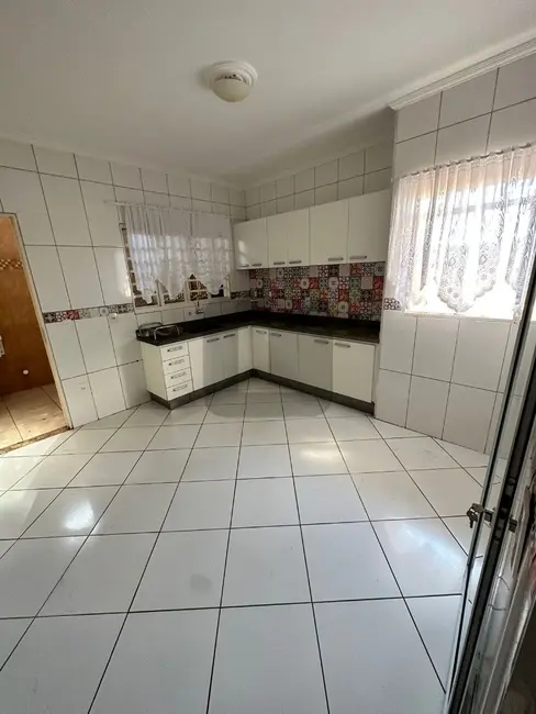 Casa com 3 quartos à venda, 125m2 em Parque Jambeiro, Campinas - SP - imagem 3 Foto 3 de Casa com 3 quartos à venda, 125m2 em Parque Jambeiro, Campinas - SP