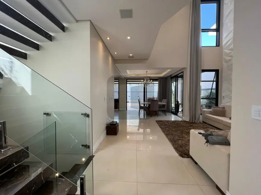 Foto 8 de Casa com 4 quartos à venda, 300m2 em Swiss Park, Campinas - SP