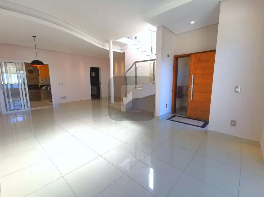 Foto 2 de Casa com 3 quartos à venda, 184m2 em Loteamento Alphaville Campinas, Campinas - SP