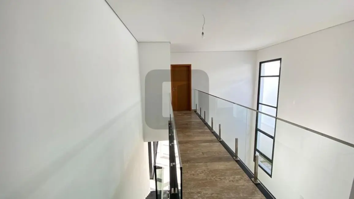 Foto 5 de Casa de Condomínio com 4 quartos para alugar, 374m2 em Swiss Park, Campinas - SP
